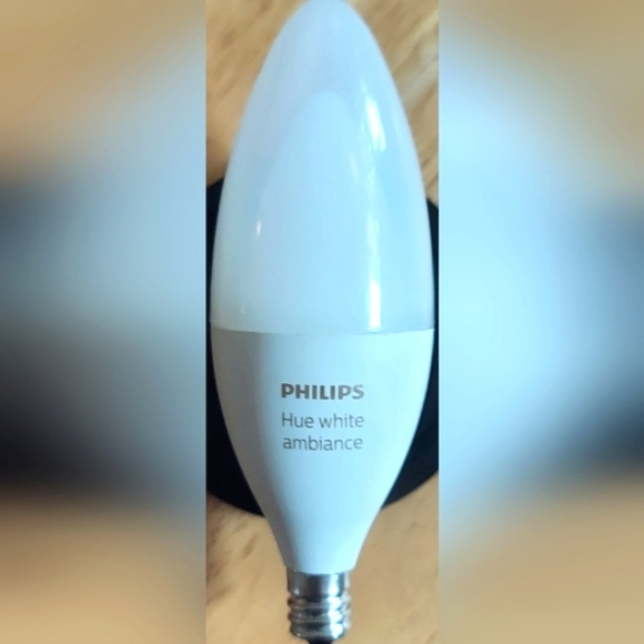 Philips Hue White Ambiance Decorative Candle 40W Dimmable LED Smart Bulb. - Picture 2 of 8